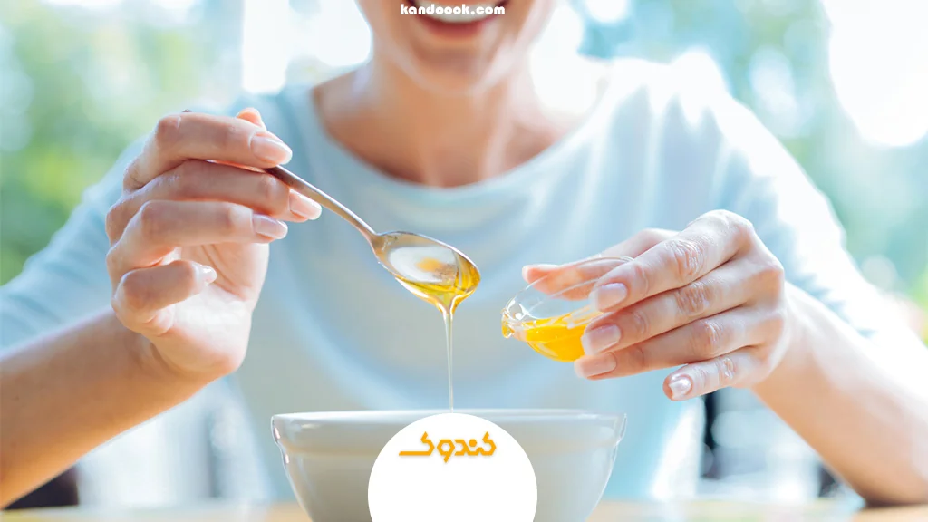 صبح ناشتا و شب قبل از خواب (برای رفع سردی بدن)